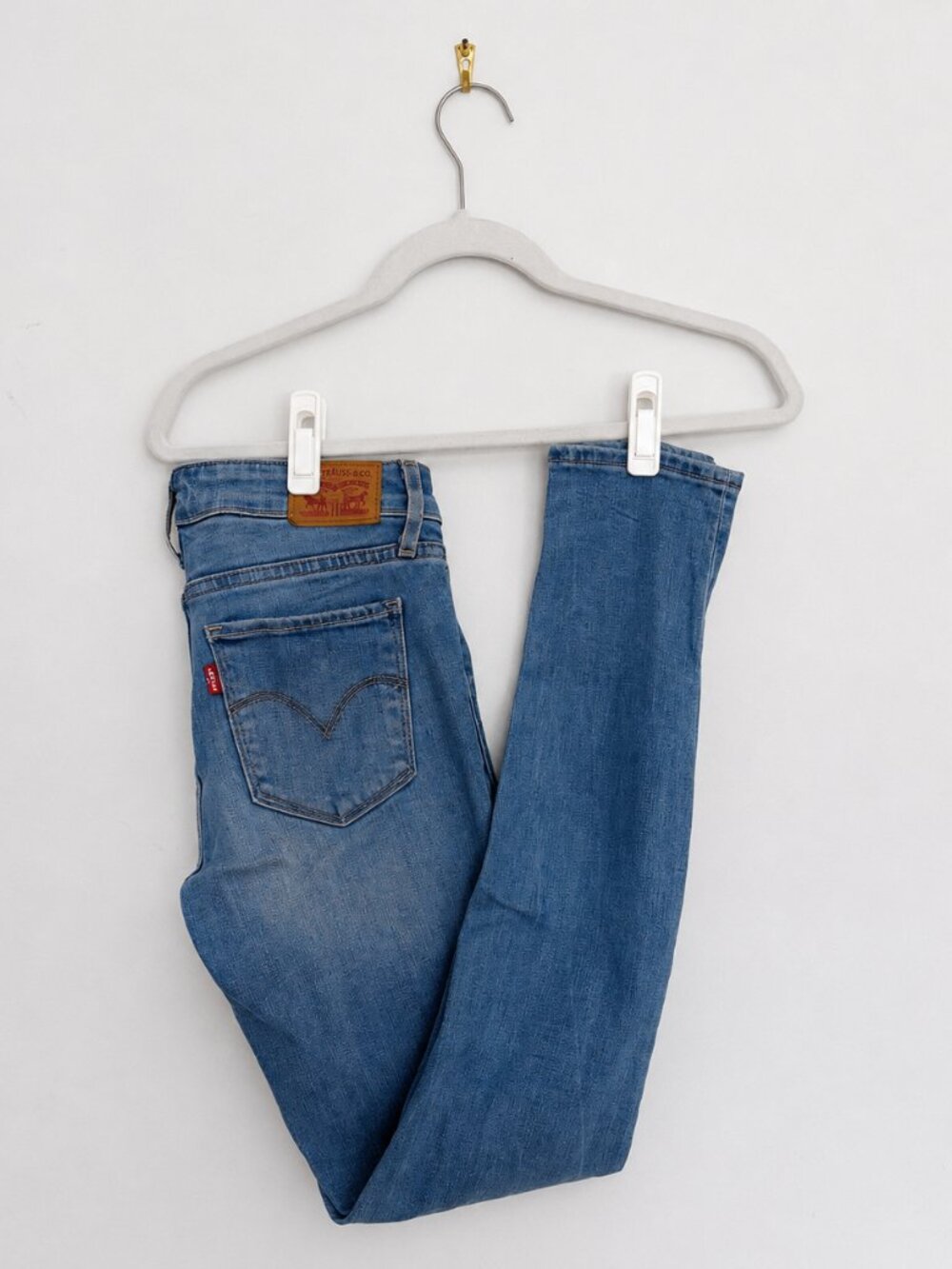 Levi's 711 Skinny Jeans Women's Size 27 Medium Wash Stretch Denim